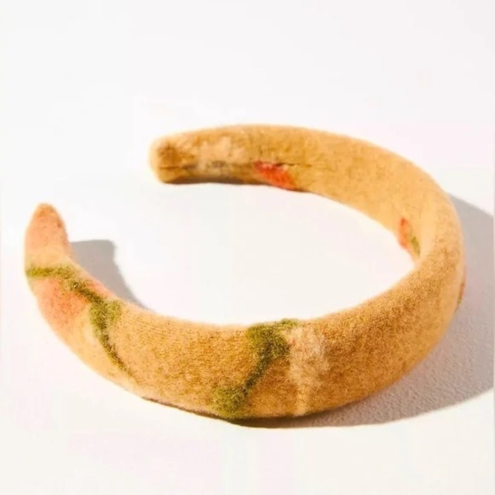 NWT Anthropologie Cozy Felted Floral Headband - Picture 1 of 1